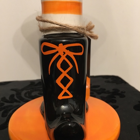 Halloween Table Decor - Picture 7 of 9